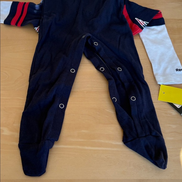 NE Patriots Onesie - Picture 2 of 5